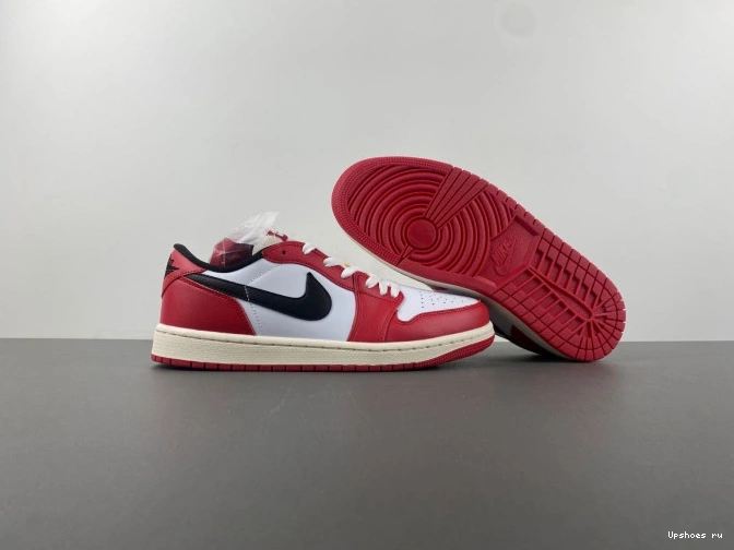 1  OG Air Low “Chicago”  Jordan HQ6998-600 0906